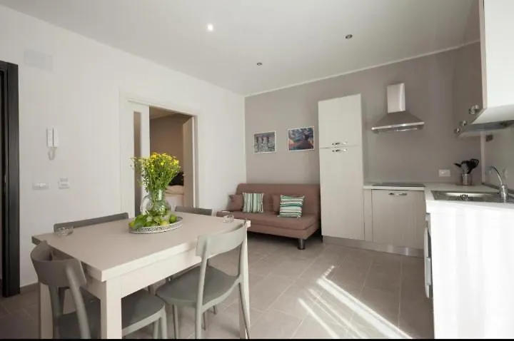 Apartment Holiday House Vitruvian Terrasini Italy